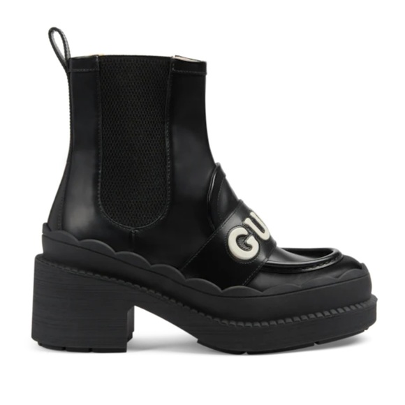 Gucci Shoes - SOLD❗️Gucci logo boots, 36